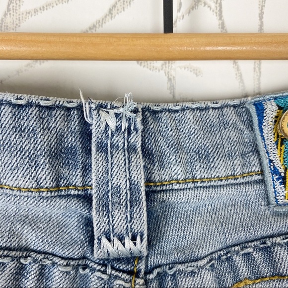 COOGI Vintage Light Wash Embroidered Pocket Distressed Straight Jeans 5/6 - Picture 10 of 15